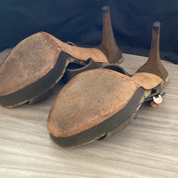 HOST PICK 🔥GUCCI AUTHENTIC THANOIE BAMBOO SANDALS / HEELS 37.5 - Picture 7 of 10